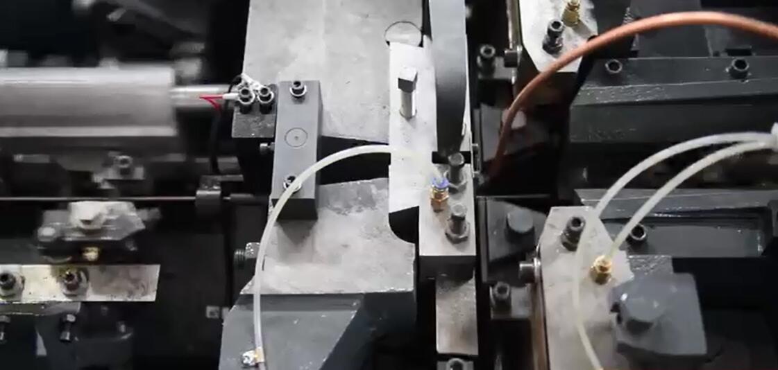 High Speed Steel Nail Making Machine